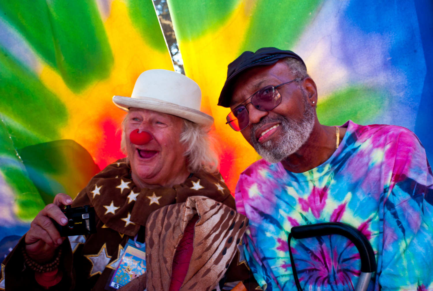 Wavy Gravy and Lester Chambers backstage